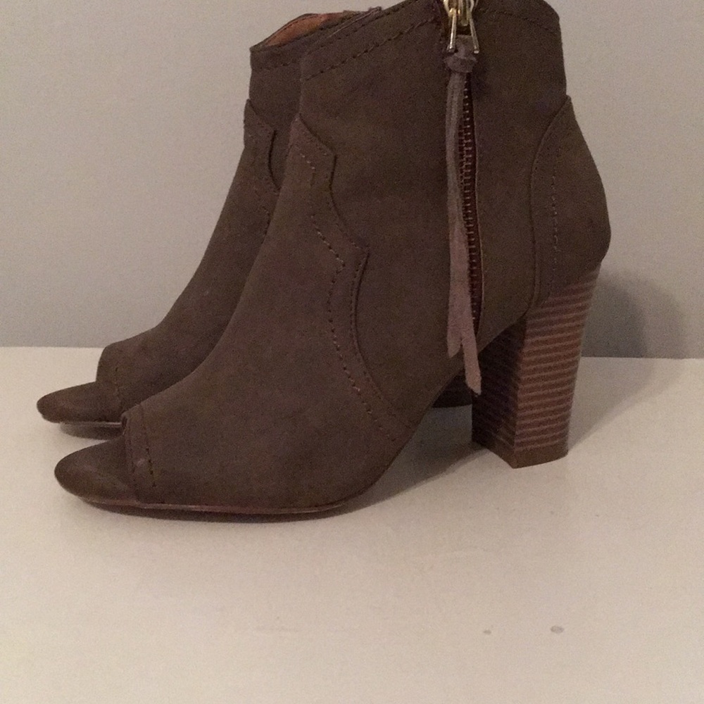 Women’s booties